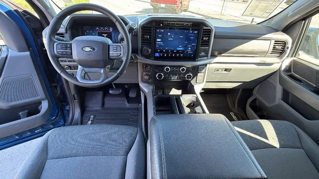 Used 2024 Blue Ford XLT image 20