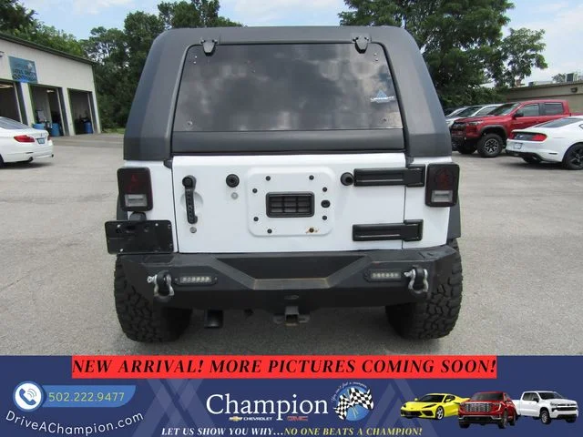 Used 2018 White Jeep Unlimited Sport image 6