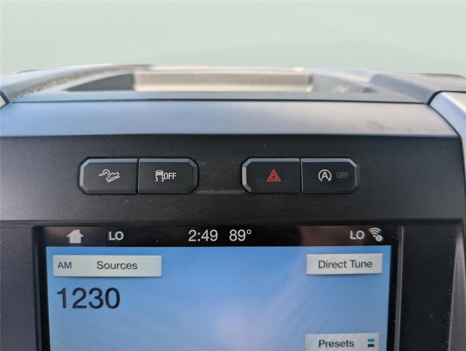 Used 2018 Oxford White Ford LARIAT image 43