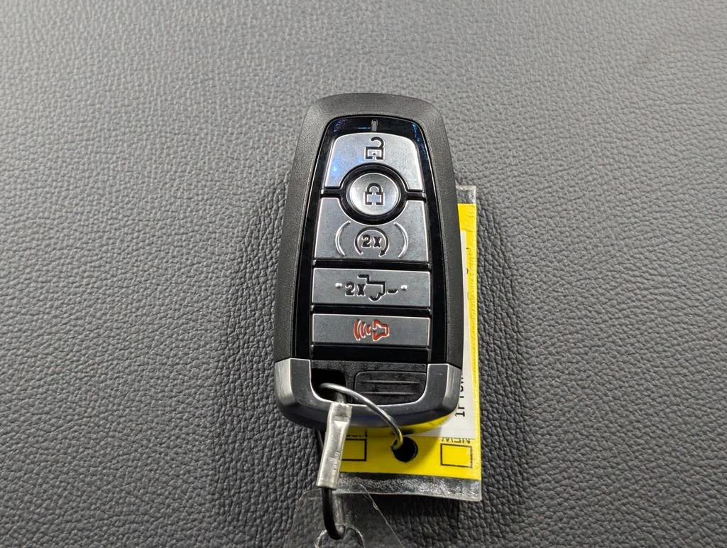 New 2026 Carbonized Gray Metallic Ford F-250® Lariat® image 31
