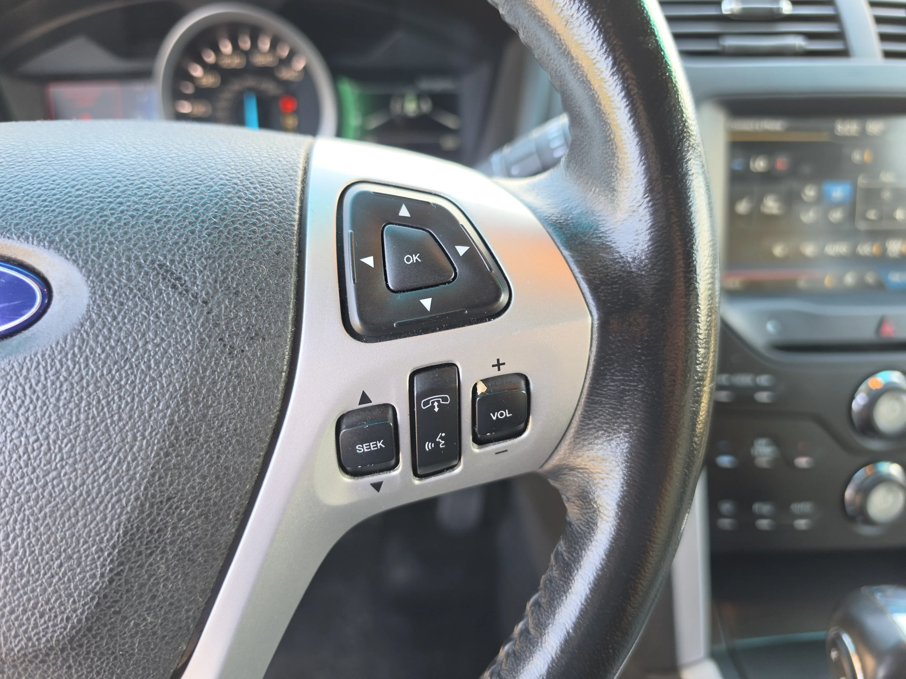 Used 2013 Ingot Silver Ford XLT image 34