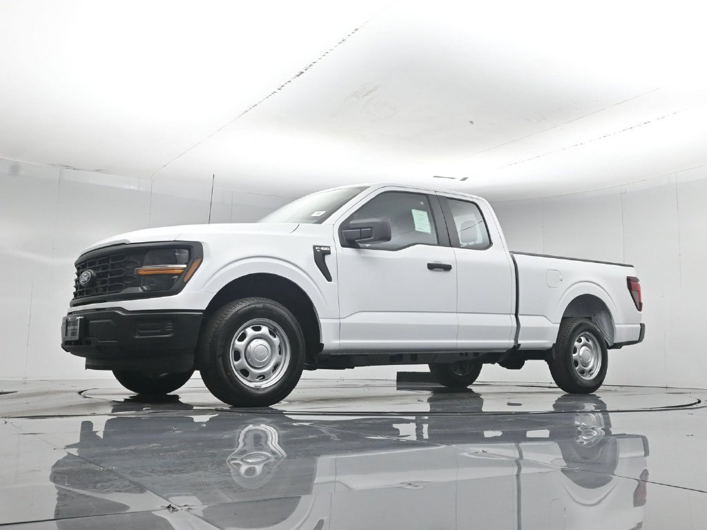 New 2026 Oxford White Ford XL image 43