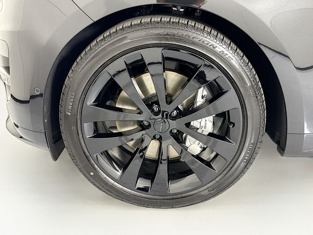 New 2026 Santorini Black LAND ROVER Dynamic SE image 32