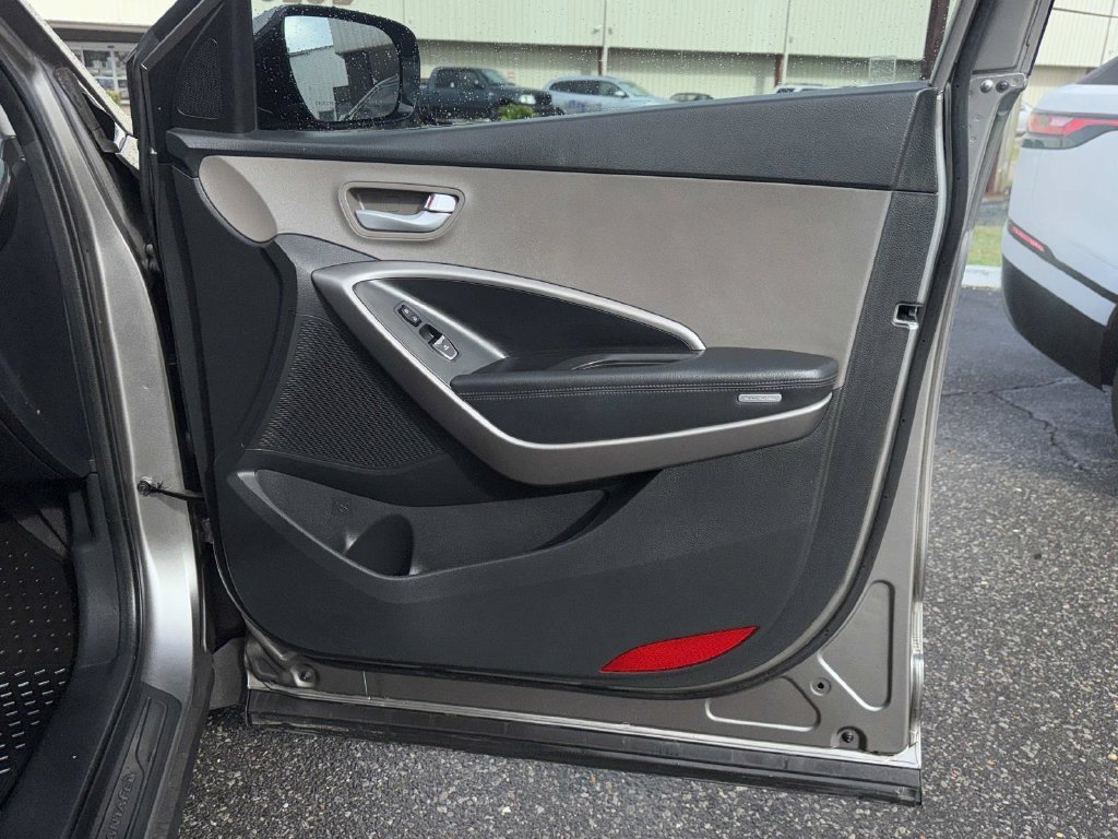Used 2016 Gray Hyundai 2.4 Base image 11