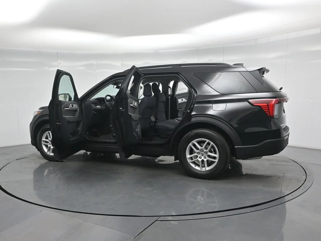 New 2026 Agate Black Metallic Ford Active image 33