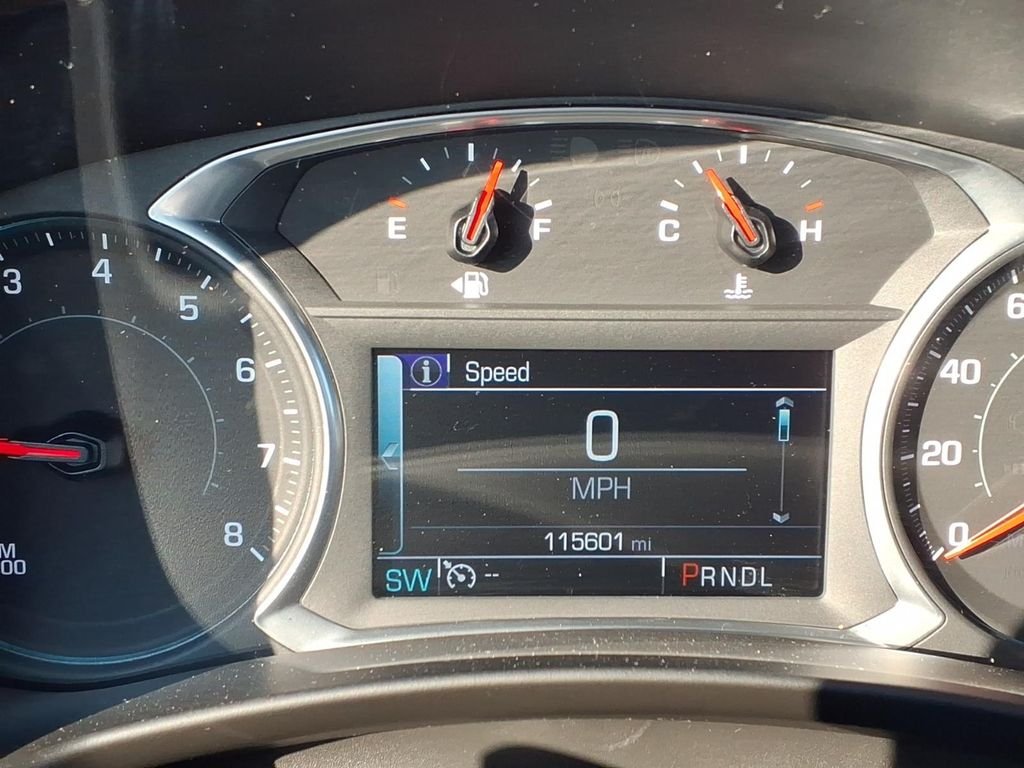 Used 2018 Silver Ice Metallic Chevrolet Premier image 22