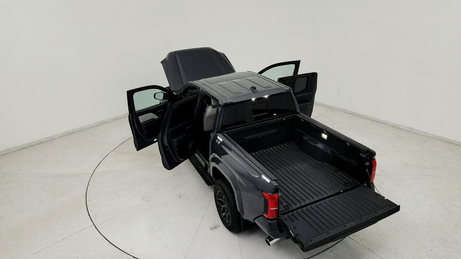 Used 2024  Toyota Limited image 23