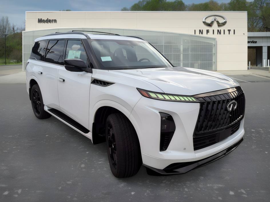 New 2027 Radiant White INFINITI SPORT image 3