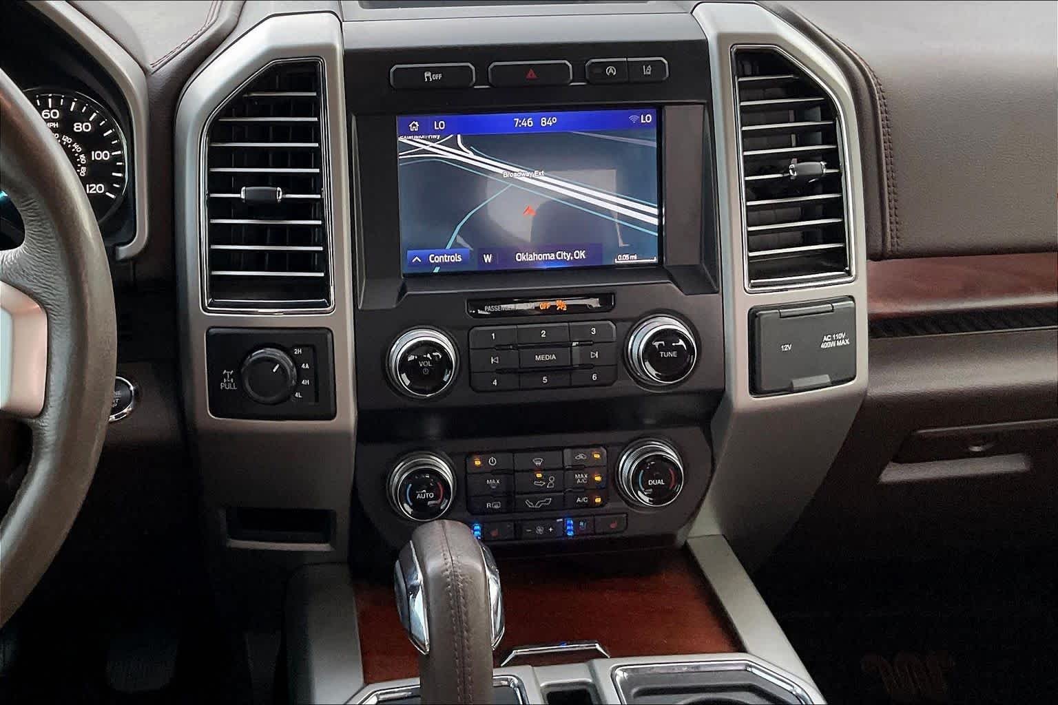 Used 2020 Oxford White/Stone Gray Ford King Ranch image 7