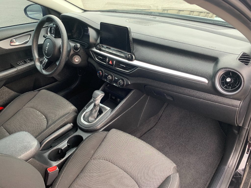 Used 2023 Aurora Black Kia LXS image 21