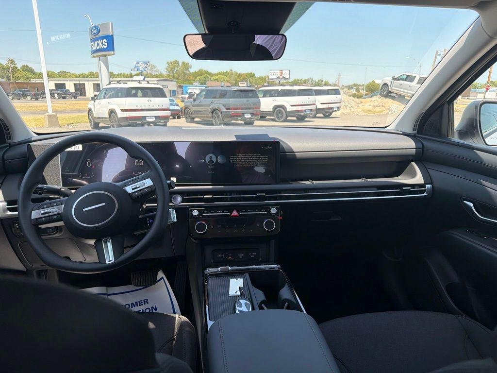 New 2026 White Hyundai SEL FWD image 13