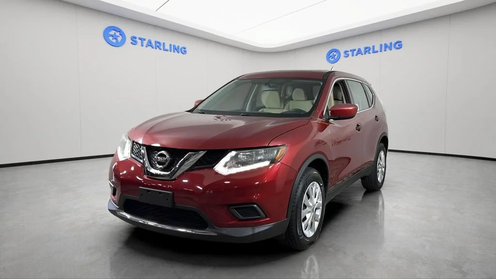 Used 2016 Red Nissan S image 16