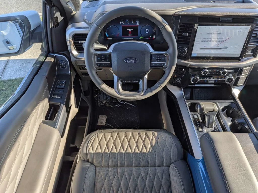 New 2026 Star White Metallic Tri-Coat Ford Platinum® image 12