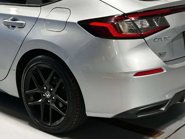 2025 Honda Civic Hatchback Sport - Photo 11
