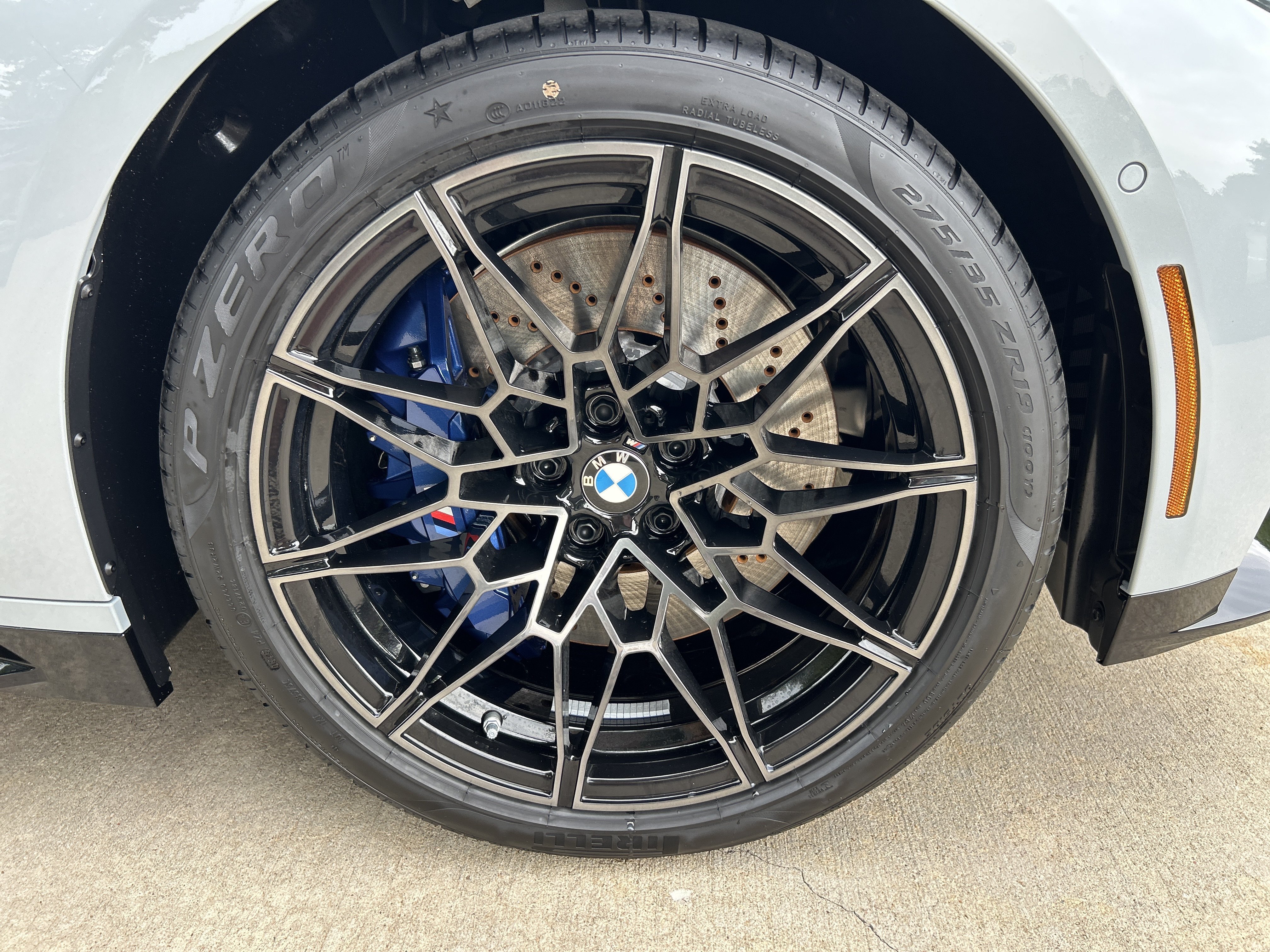 New 2027 0C4P Brooklyn Grey Metallic BMW Competition xDrive image 25