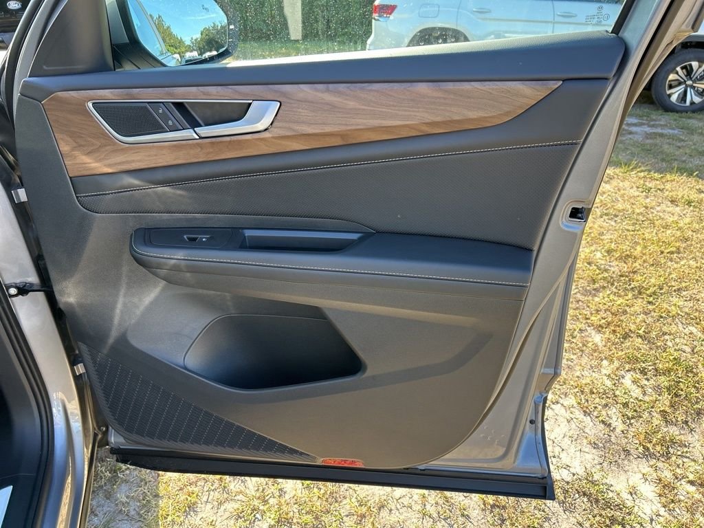 2026 Volkswagen Atlas SE w/Tech - Photo 37