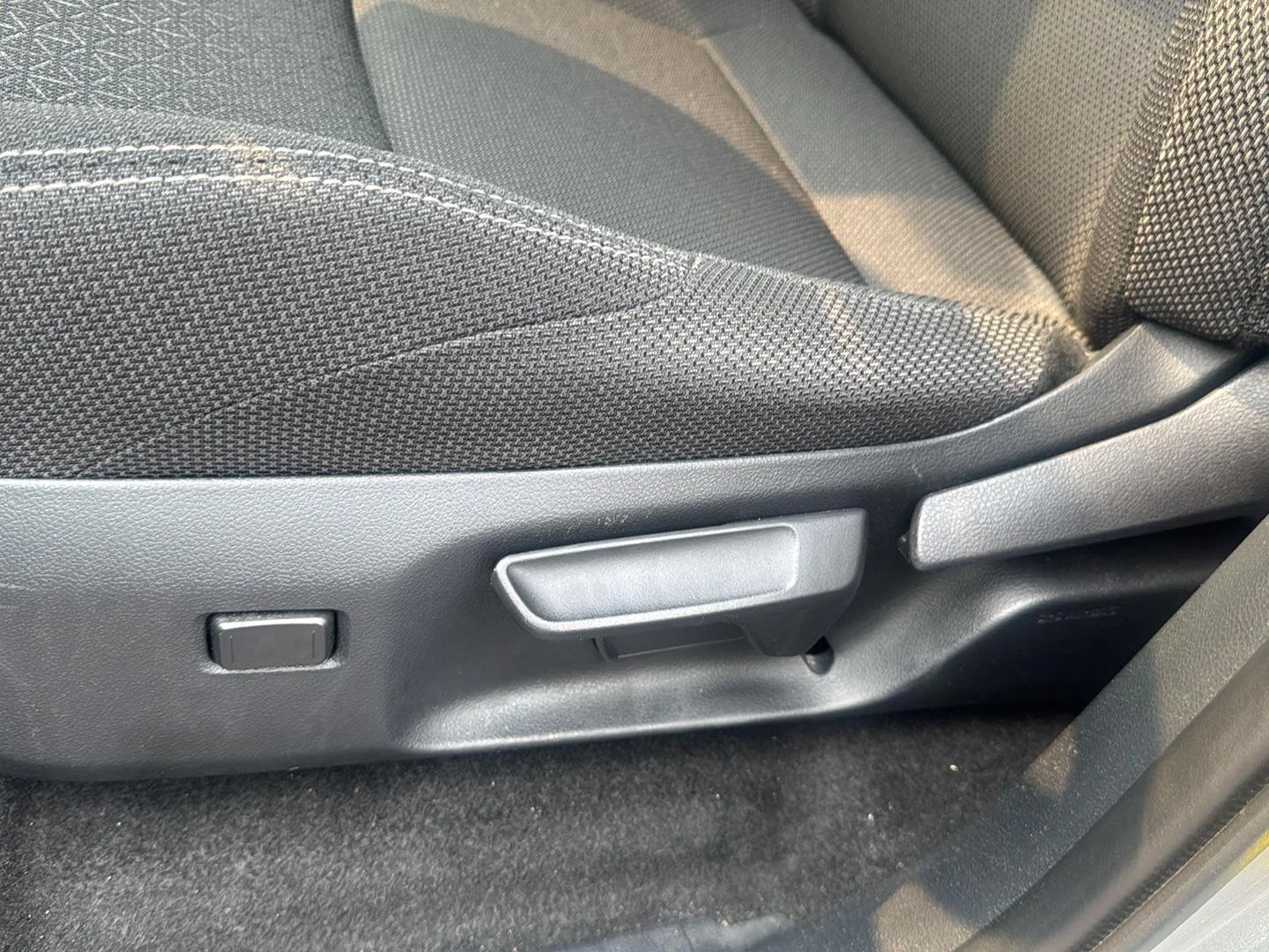 Used 2025 Cutting Edge Toyota SR5 image 7