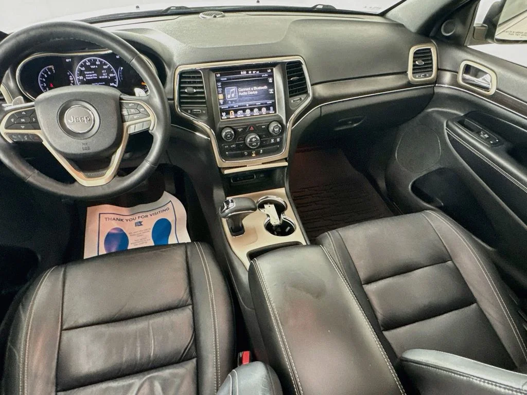 Used 2014 Bright White Clearcoat Jeep Limited image 26