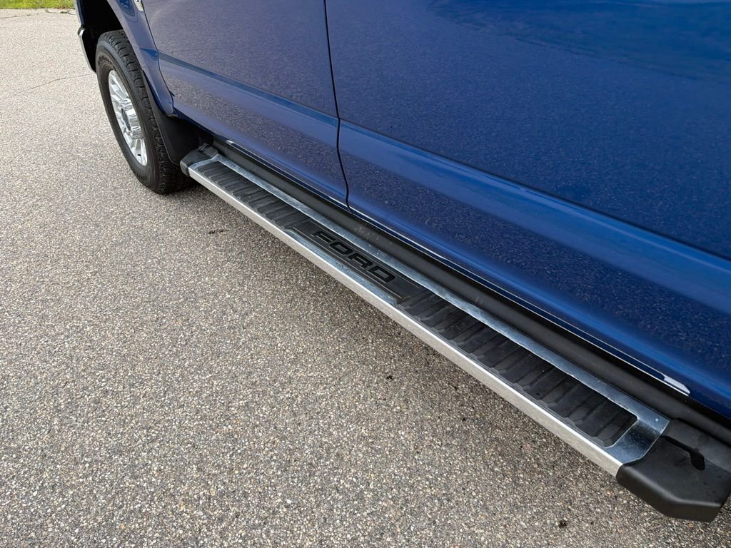 Certified Used 2022 Blue Metallic Ford XL image 7