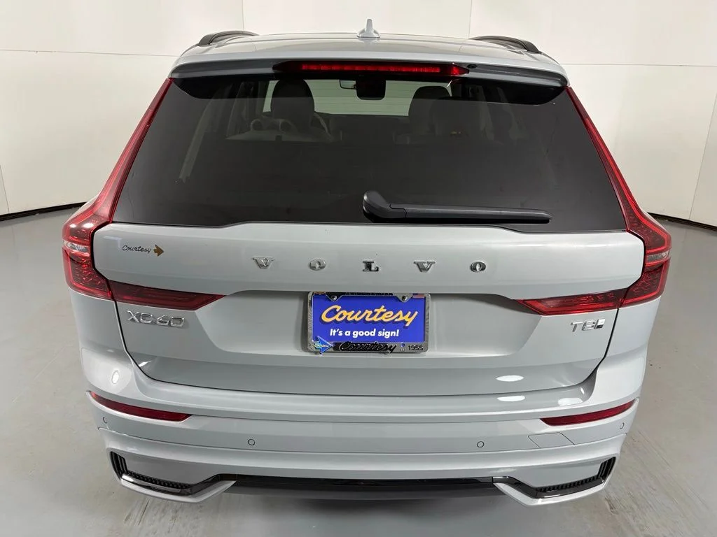 New 2026 Vapour Grey Volvo Ultra image 7