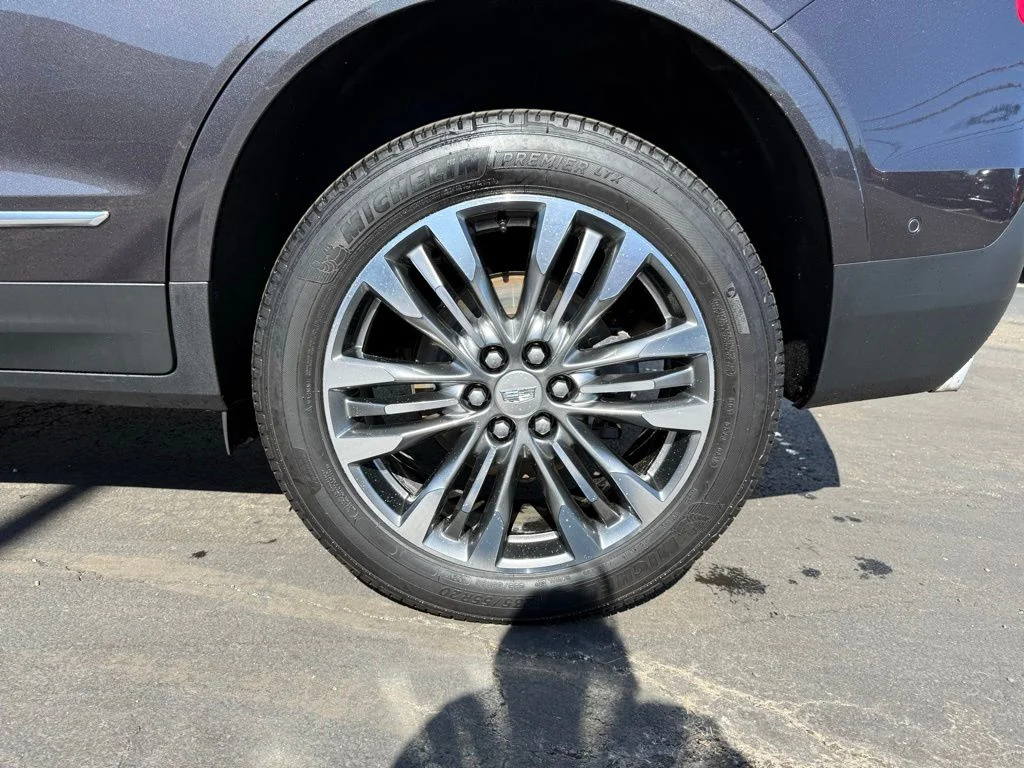 Used 2018 Gray Cadillac Premium Luxury image 24