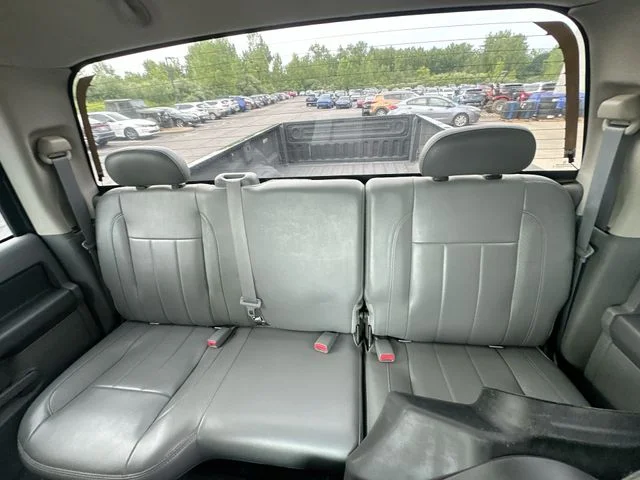 Used 2006 Black Dodge Laramie image 23