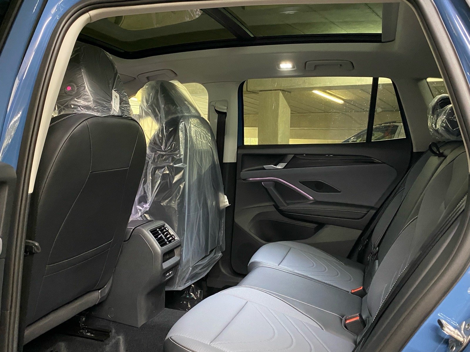 New 2026 Blue Volkswagen 2.0T SE image 12