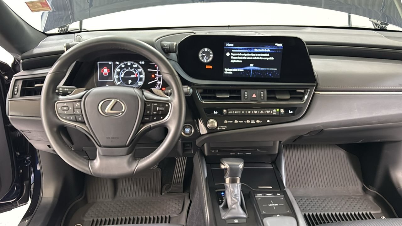 2022 Lexus ES 350 - Photo 9