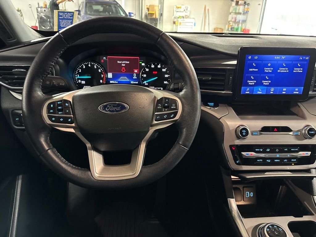 Used 2023 Gray Ford XLT image 11
