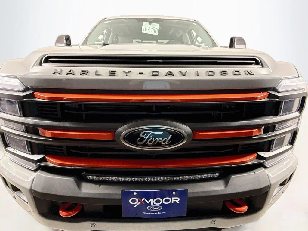 New 2026 Avalanche Ford F-250® Lariat® image 2