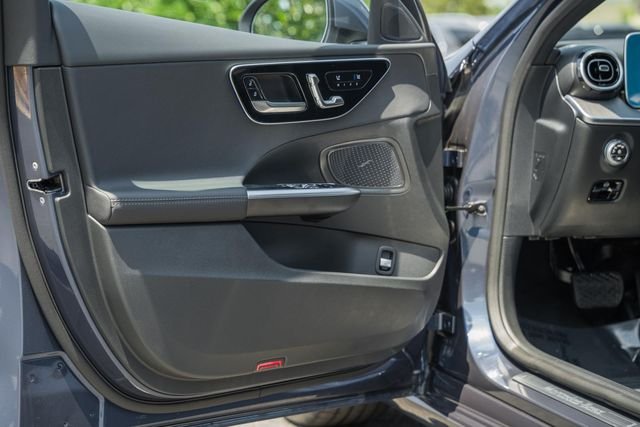 New 2026  Mercedes-Benz C 300 image 37
