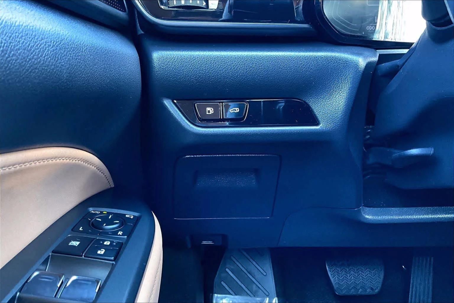 Used 2024 Grecian Water Lexus  image 36