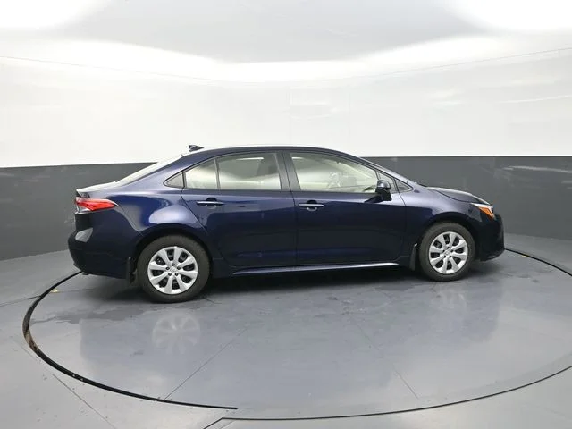 Used 2026  Toyota LE image 9
