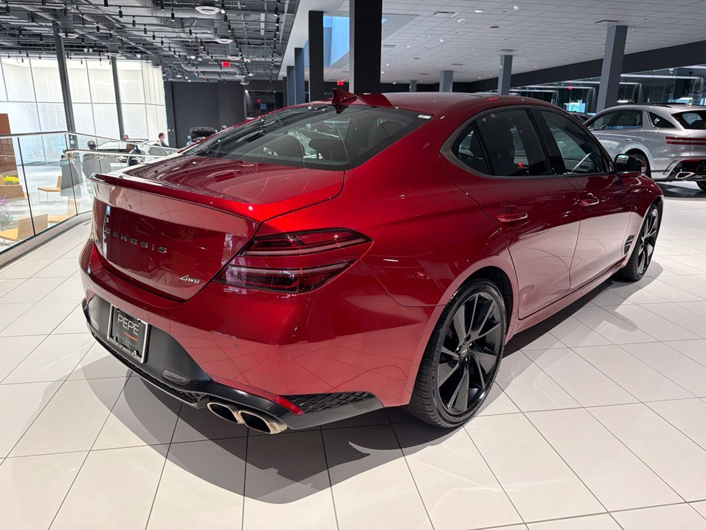 2023 GENESIS G70 Standard - Photo 7