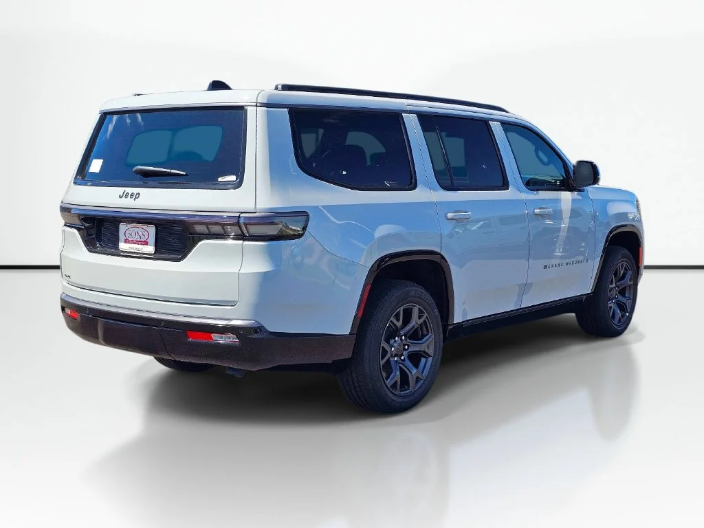 New 2026 Ghost Exterior Paint Jeep Limited Altitude image 8