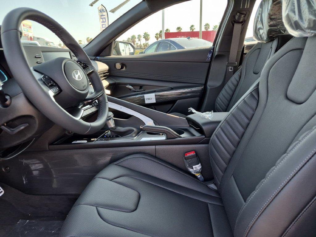 New 2026 Black Hyundai SEL Sport Plus image 15
