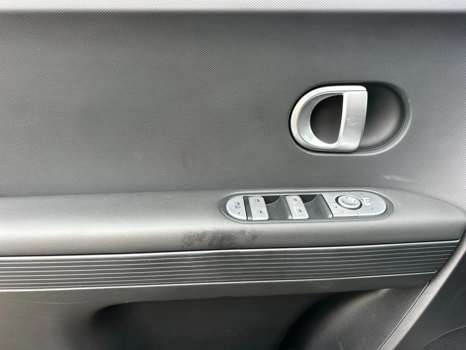Used 2024 Gray Hyundai SEL image 10