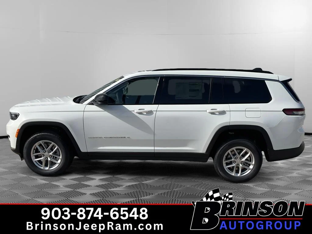 New 2026 Bright White Clearcoat Jeep Laredo X image 3