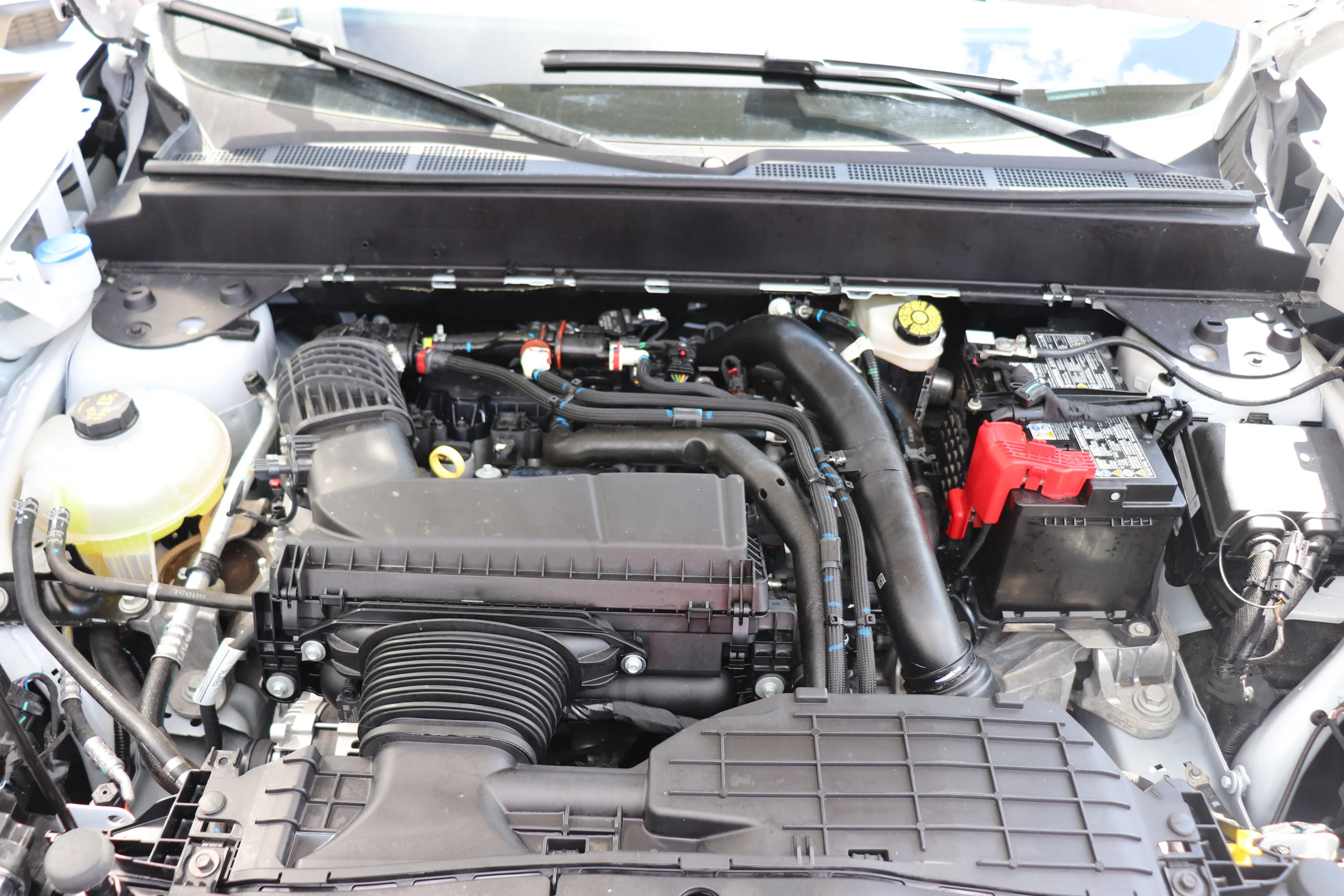 Certified Used 2025 White Ford LARIAT AWD SuperCrew image 7