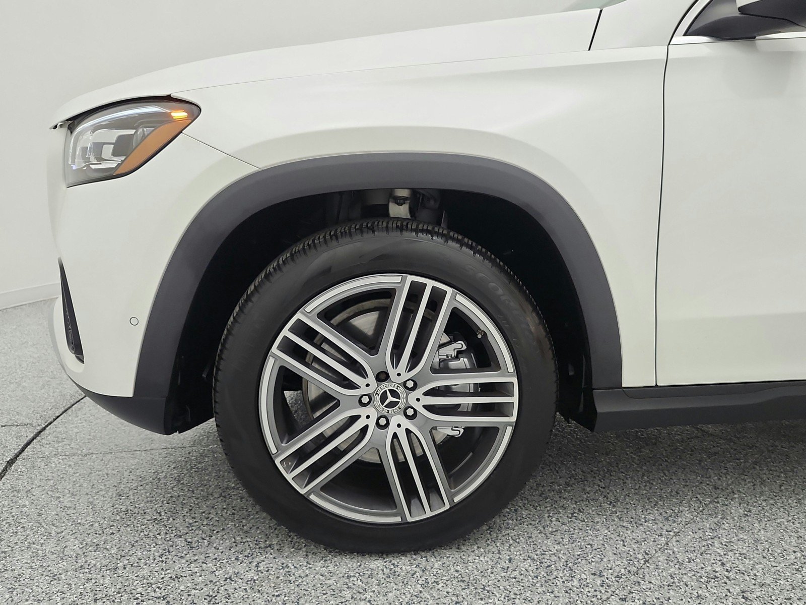 Certified Used 2024 Polar White Mercedes-Benz GLS 450 4MATIC® SUV image 18