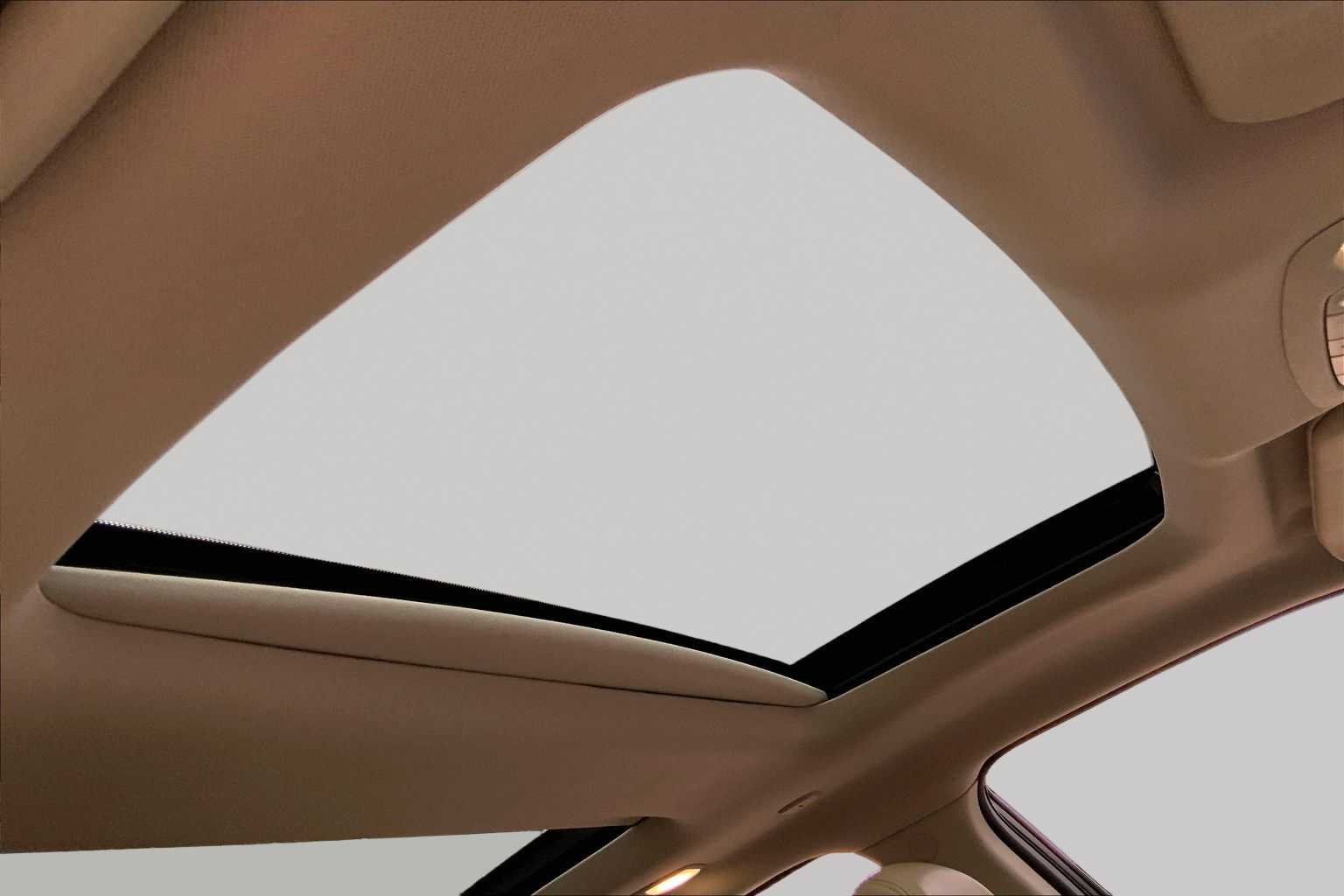 Used 2017 Pearl White Nissan SL image 14