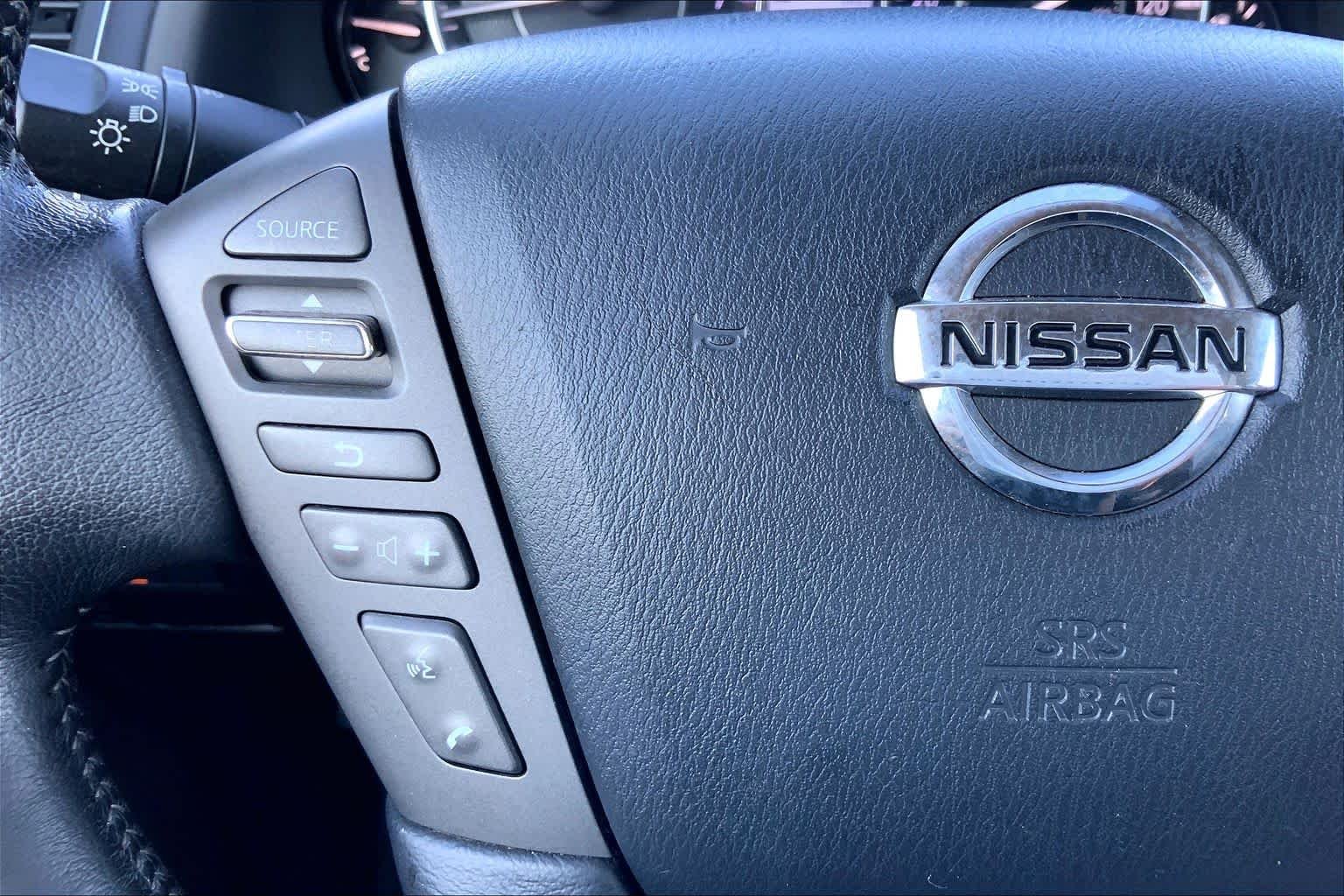 Used 2018 Super Black Nissan SL image 24