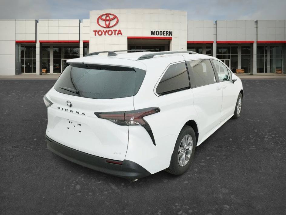 New 2026 Wind Chill Pearl Toyota XLE image 22