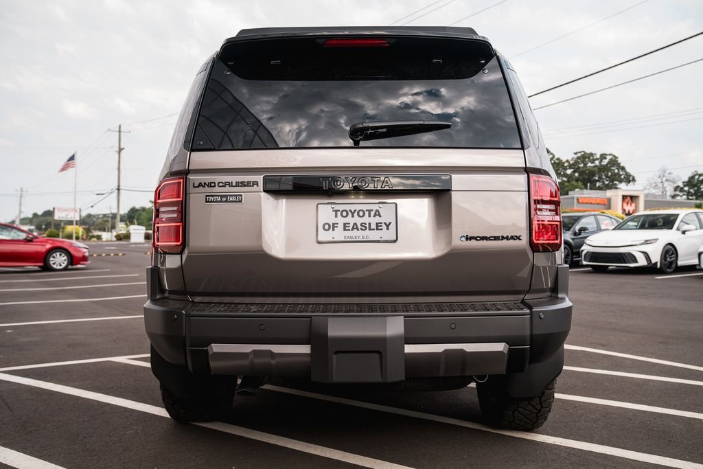 New 2027 Ice Cap Toyota Land Cruiser image 6