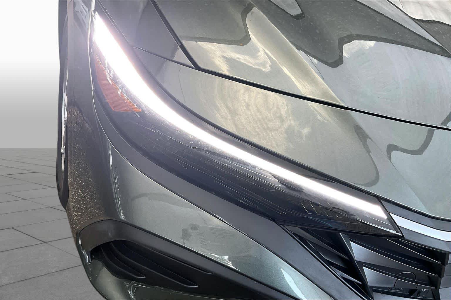 Used 2026 Amazon Gray Hyundai SE image 27