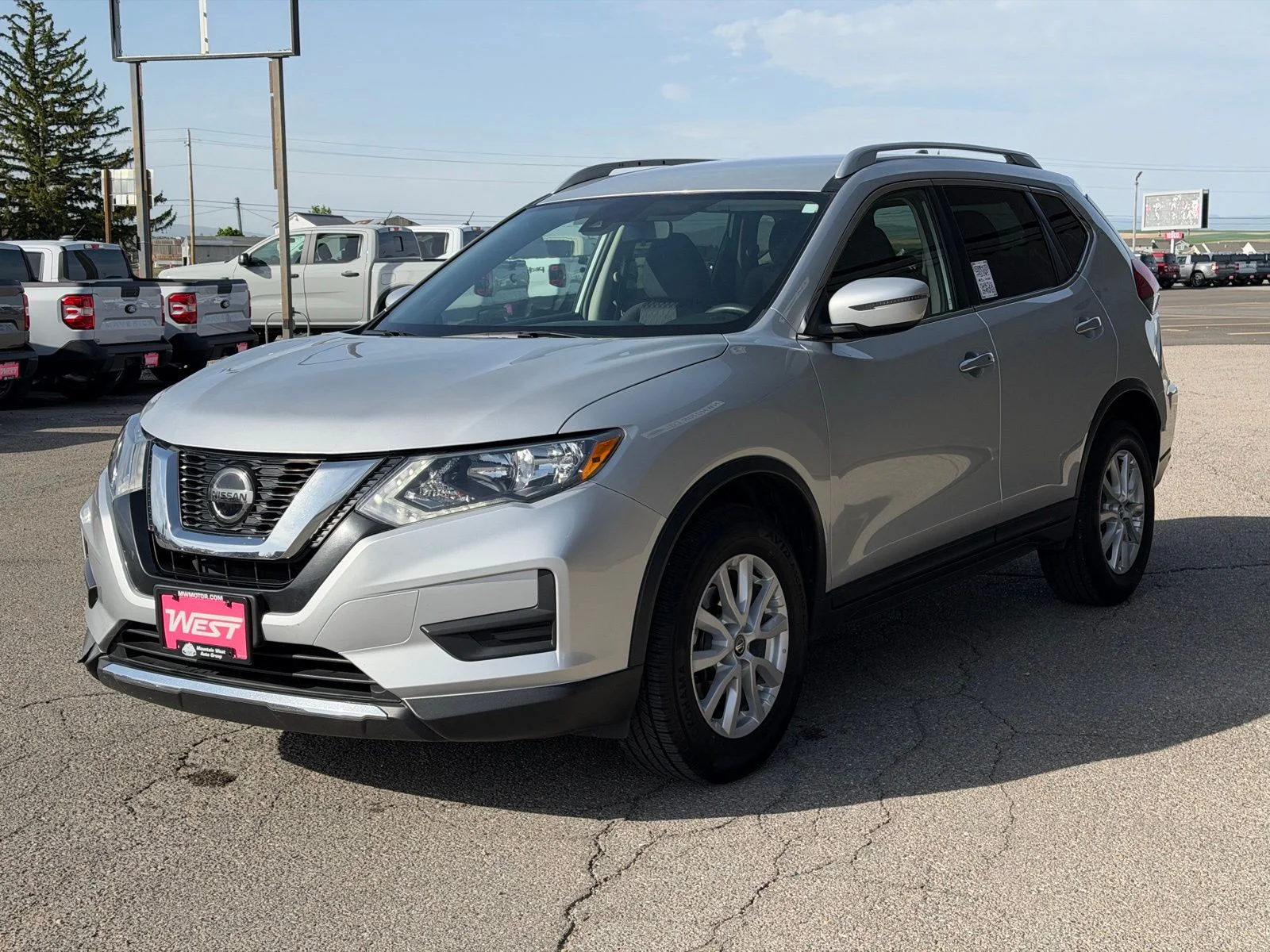 Used 2020 Silver Nissan SV image 10