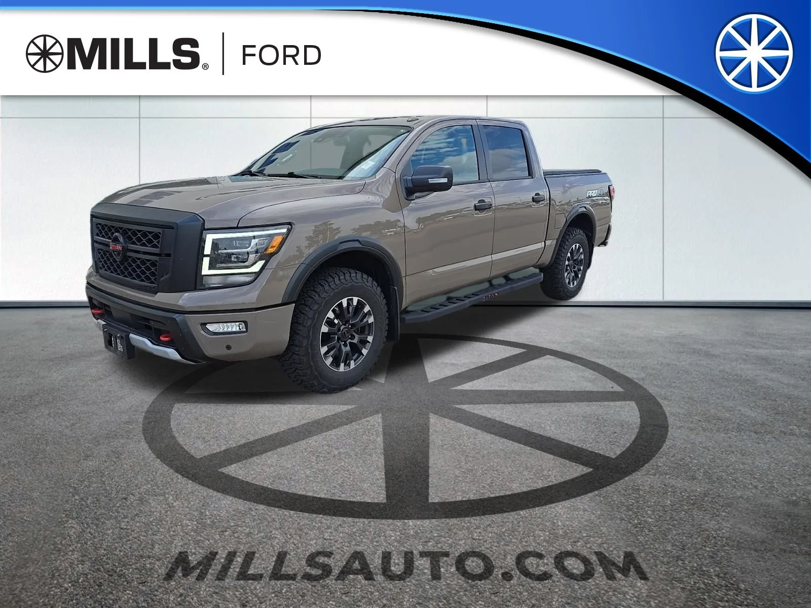 2021 Nissan Titan PRO-4X 4X4 Crew Cab's photo