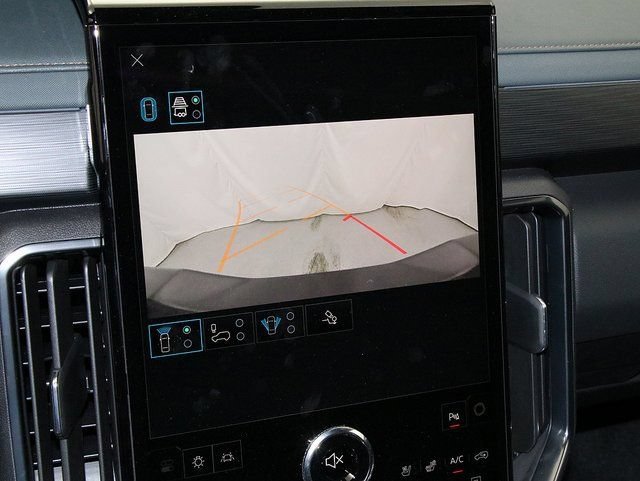 2026 GMC Acadia AT4 - Photo 21