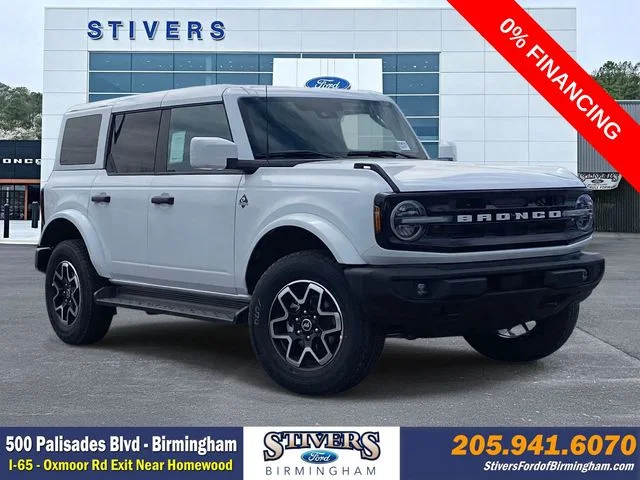 2026 Ford Bronco Outer Banks