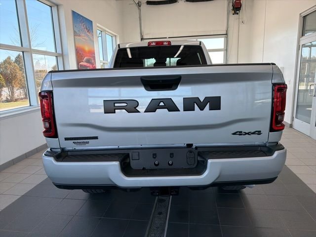 New 2026 Silver-Zynith Exterior Paint RAM Big Horn image 4